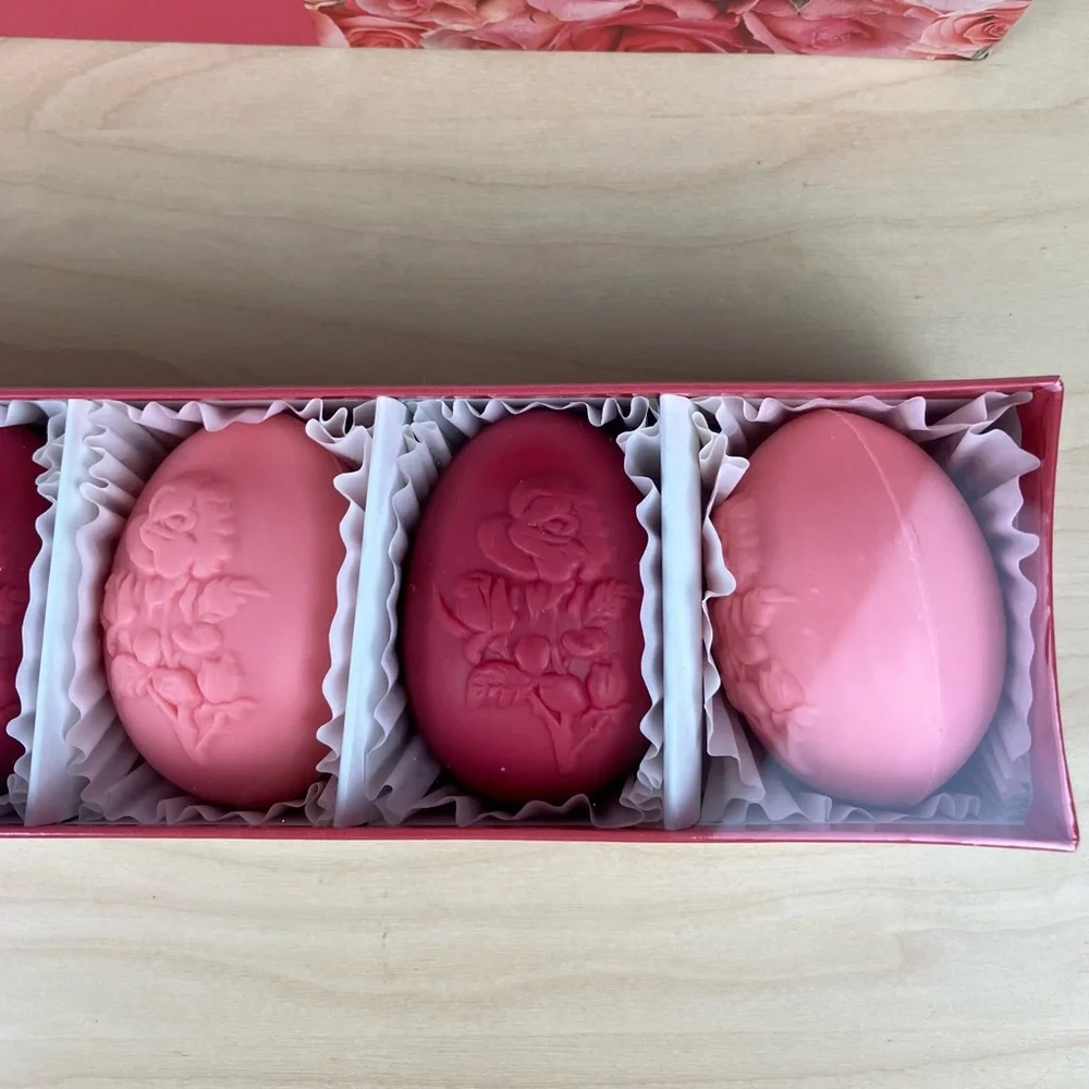 Vintage Scottish Fine Soaps Sculptured Eggs Tudor Rose Vegetable 6 Piece NEW!